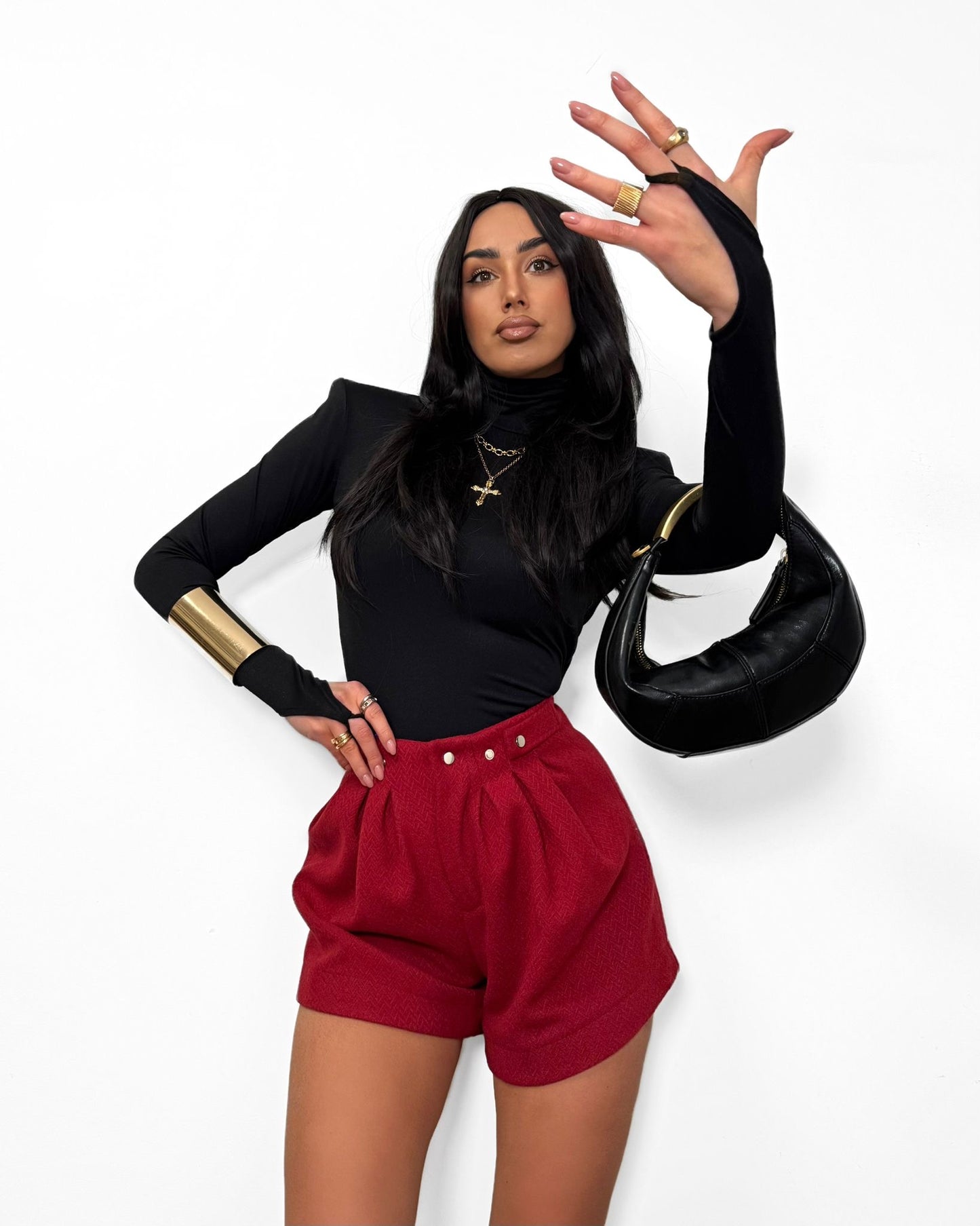 Golf z pętelką na palec La Milla - czarny