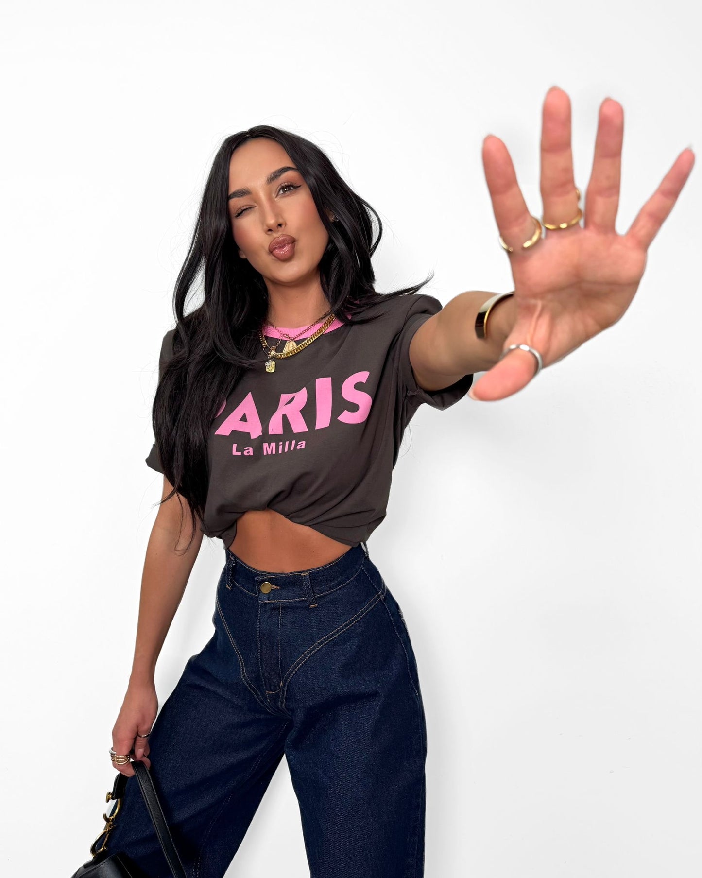 T-shirt Paris La Milla - brązowy z różowym napisem